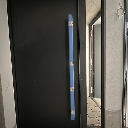 Flughafennahe Gastesuite In Ruhiger Lage 호프하임암타우누스 외부 사진